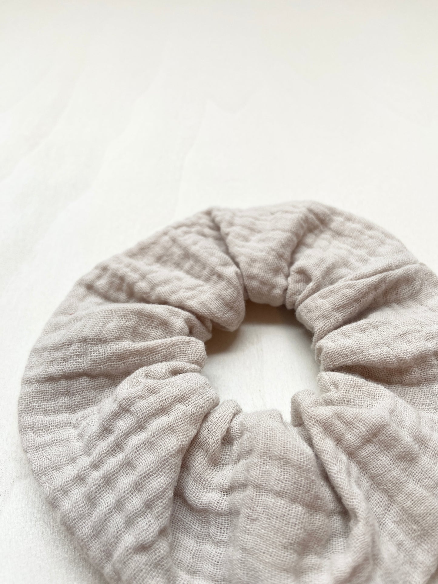 LITTLE THINGS OF NATURE - SCRUNCHIE, CASHEW