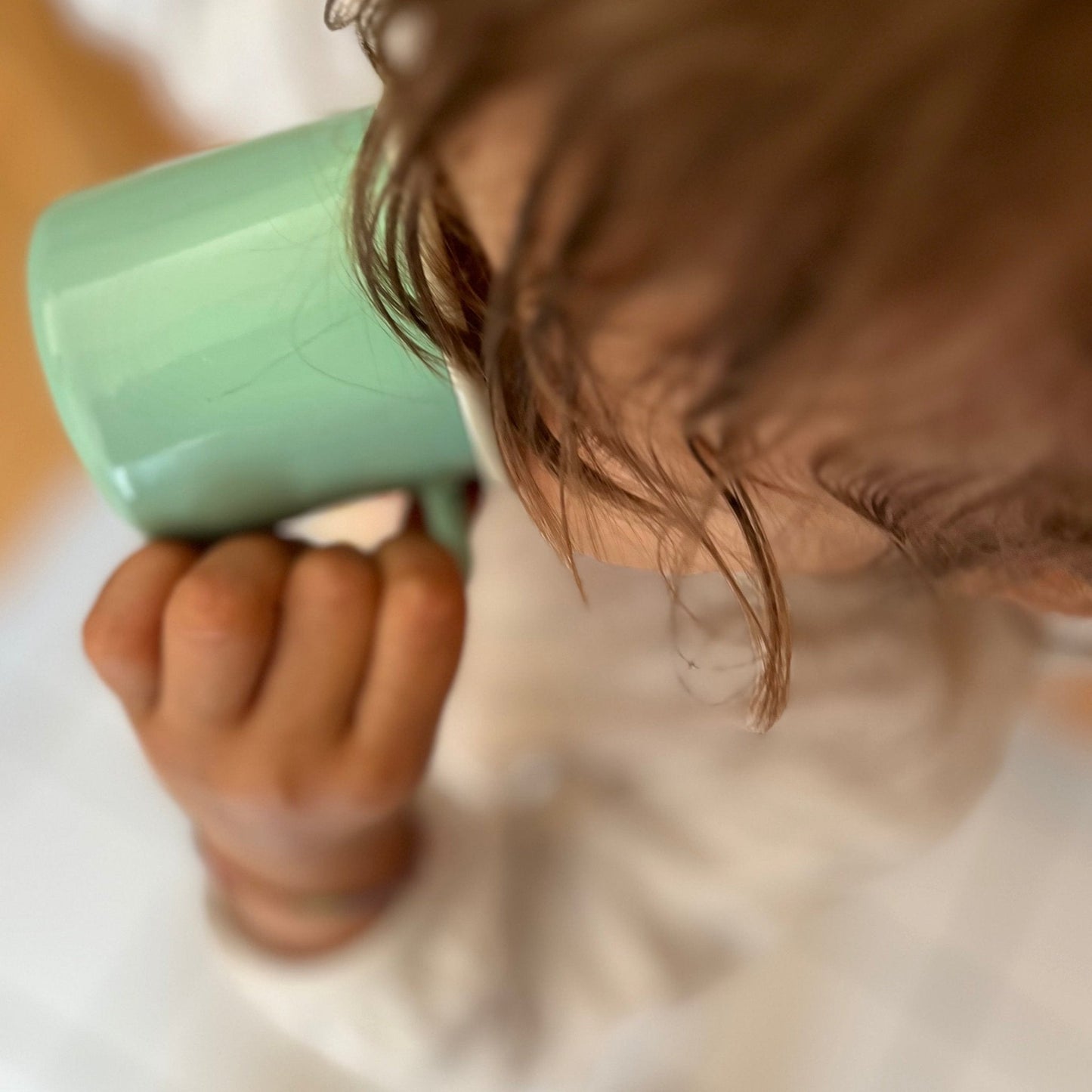 EMAILLE BECHER HELLBLAU/CREME, 6CMhannahundisaMünder Email