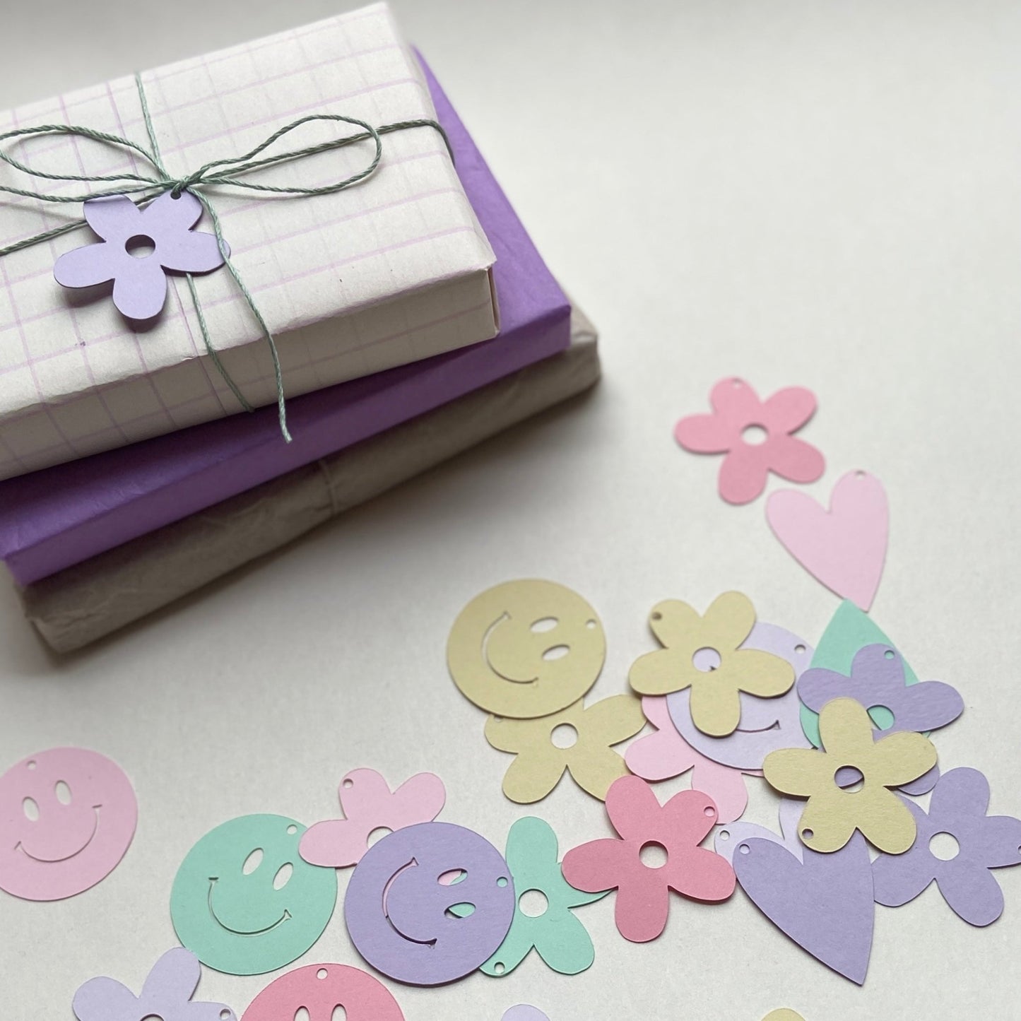 GESCHENKANHÄNGER - BUNTE TÜTEhannahundisaHannah & Isa