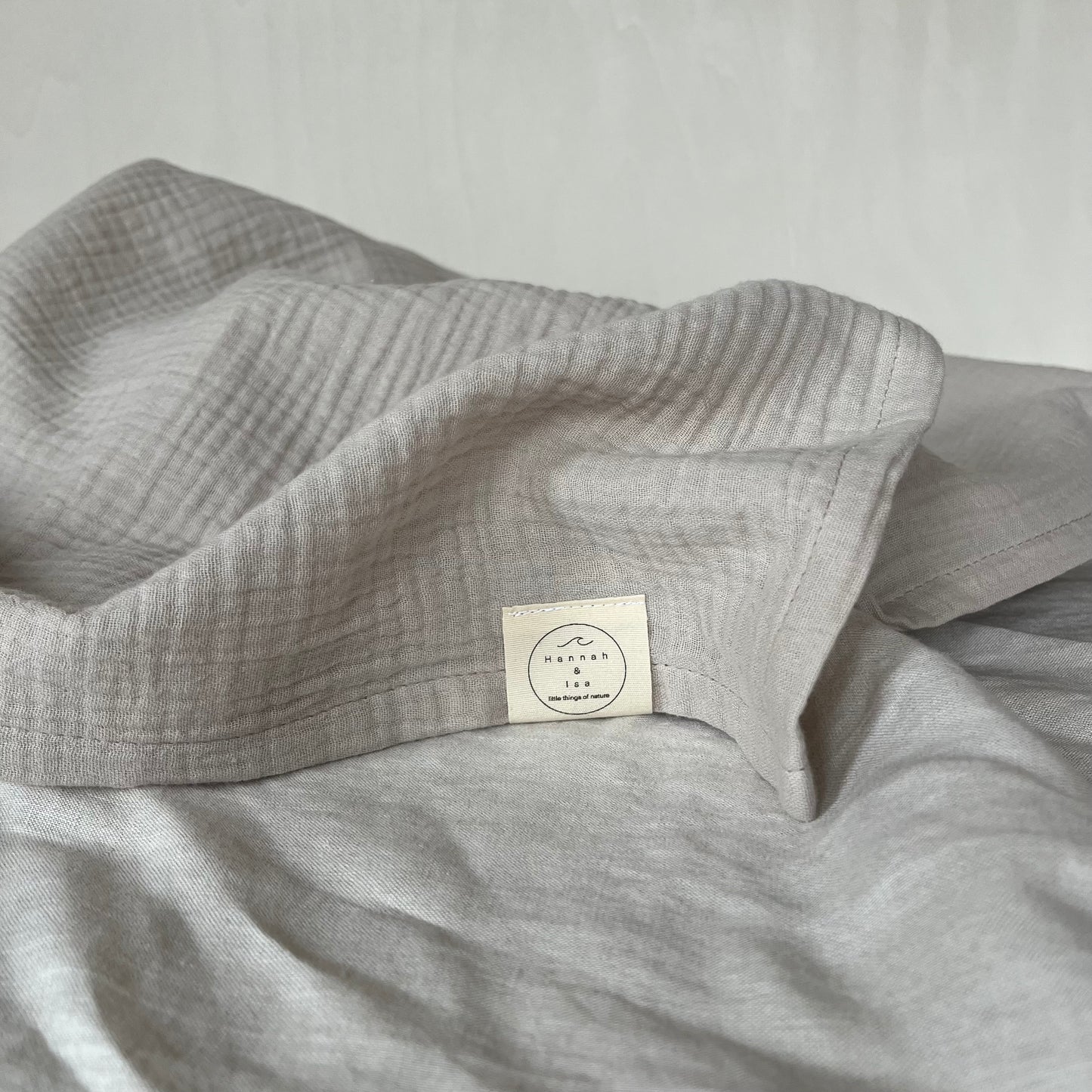 LITTLE THINGS OF NATURE - SWADDLE, CASHEW