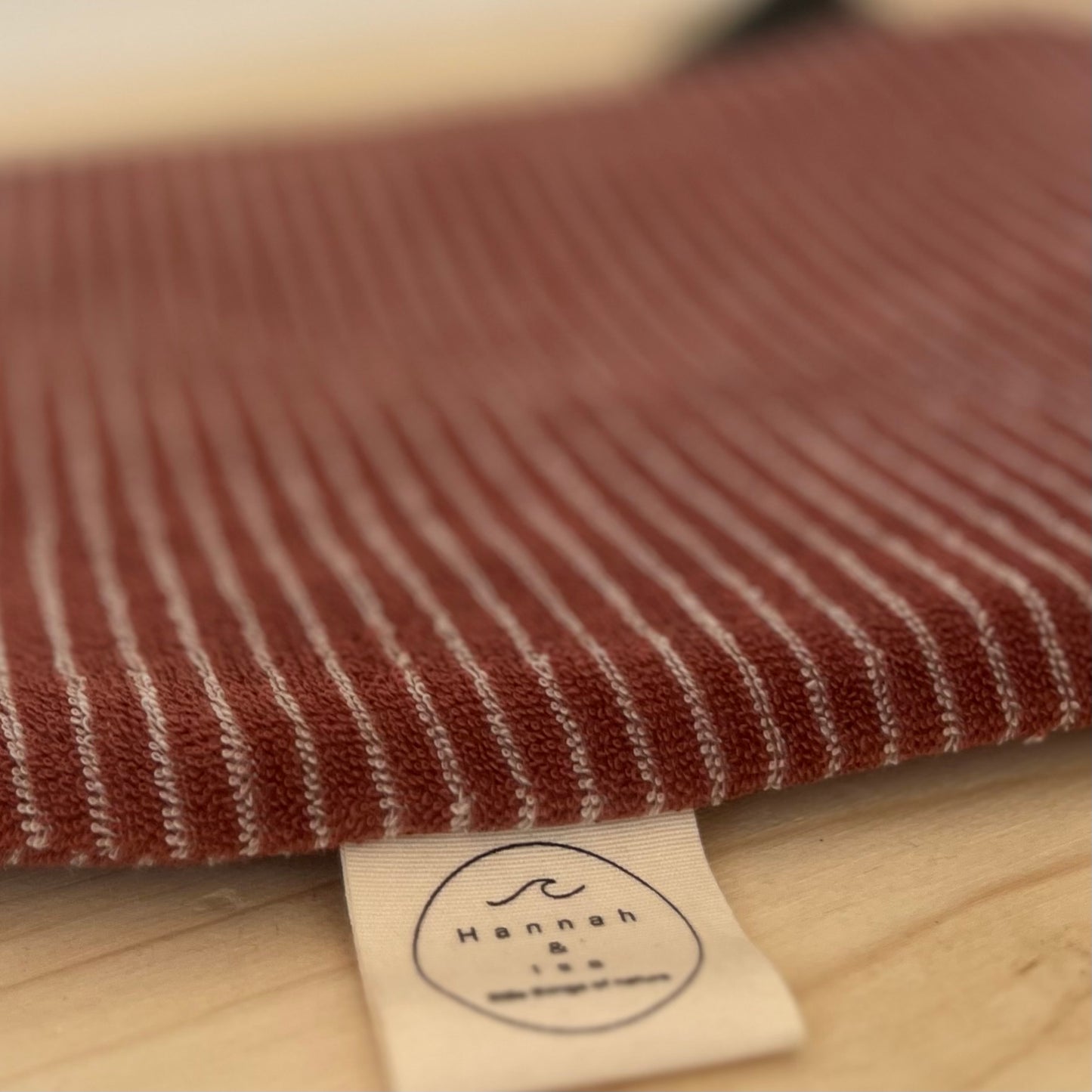 SET: WÄRMFLASCHE + WÄRMFLASCHENBEZUG, BRAUN STREIFEN