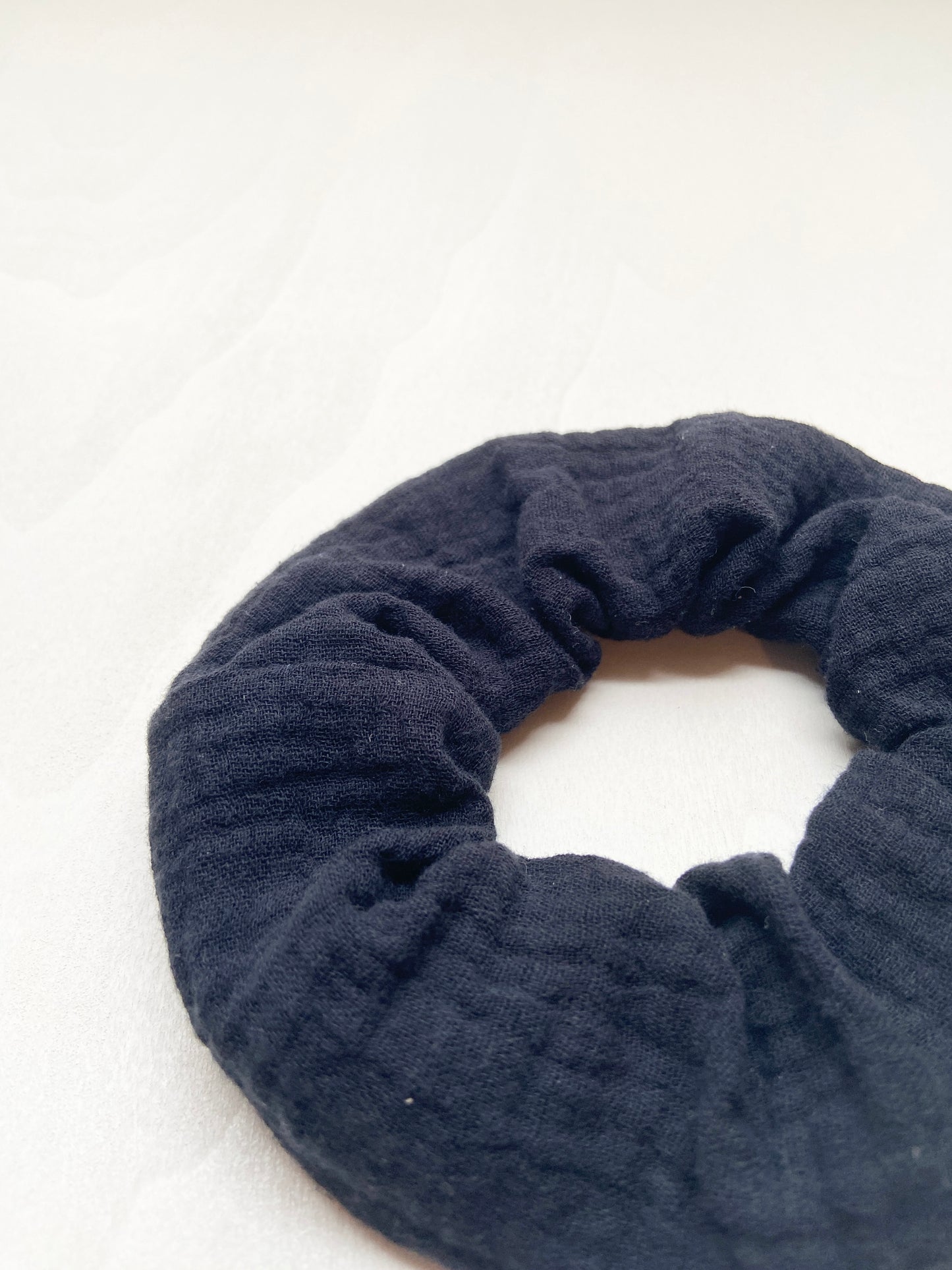 LITTLE THINGS OF NATURE - SCRUNCHIE, BLACK