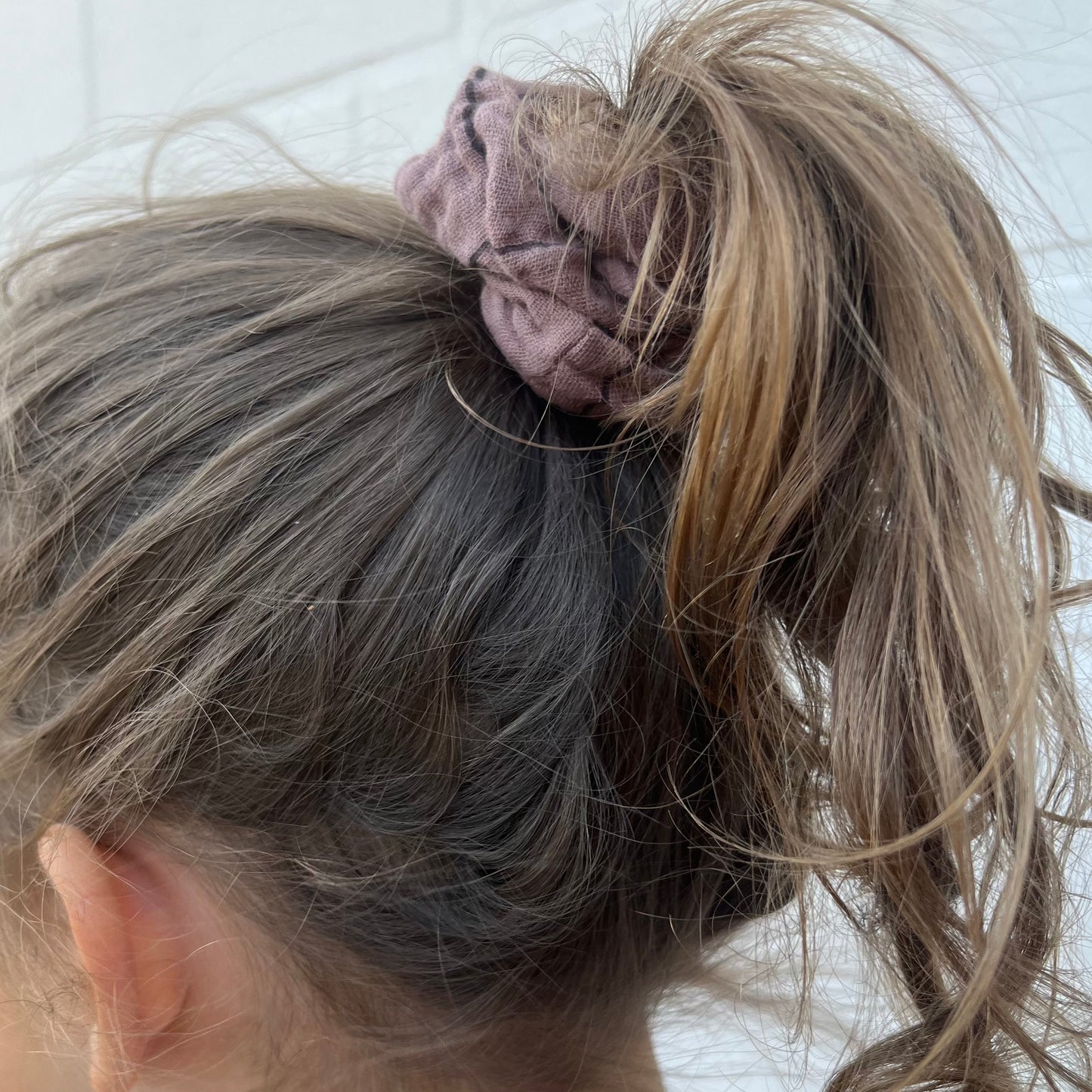 LITTLE THINGS OF NATURE - SCRUNCHIE, MAROON